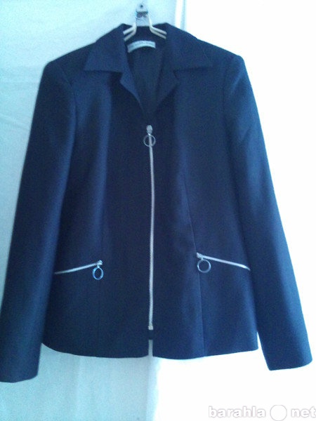 Продам: Черный пиджак Италия Новый Р. 44-46