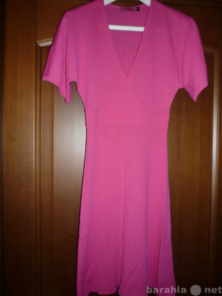Продам: Платье нарядное для девочки цвета фуксия