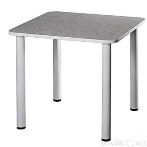 Продам: Обеденный стол из пластика белый