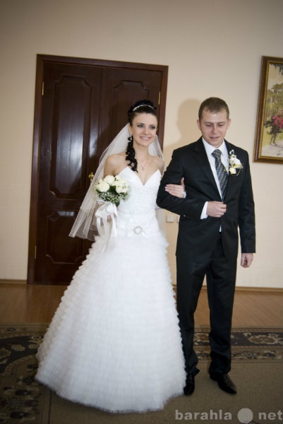 Продам: свадебное платье+перчатки+кольца+накидка