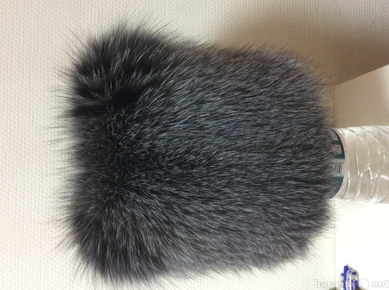 Продам: Меховая шапка "кошка" из черно