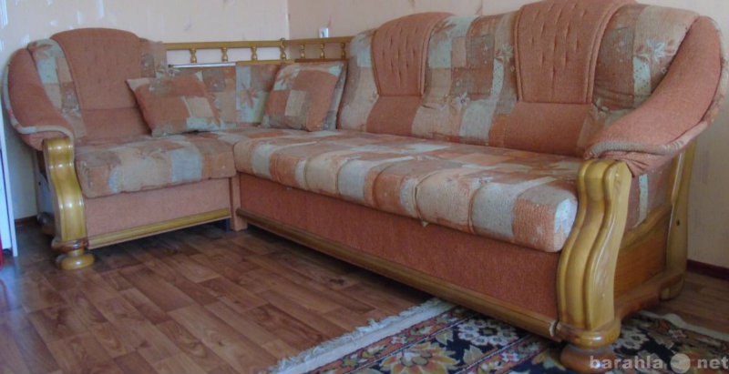 Продам: угловой диван, кресло, массив