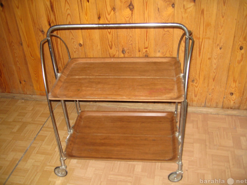 Продам: столик сервировочный складной на колесах