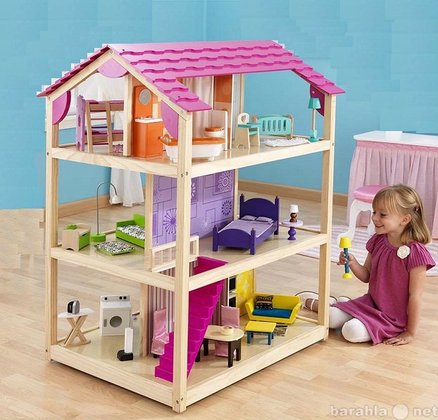 Продам: Большой деревянный домик для куклы новый