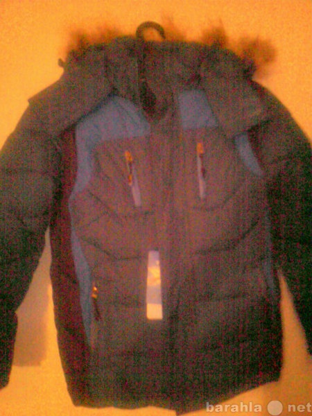 Продам: Куртку утепленную (новую), рост 134