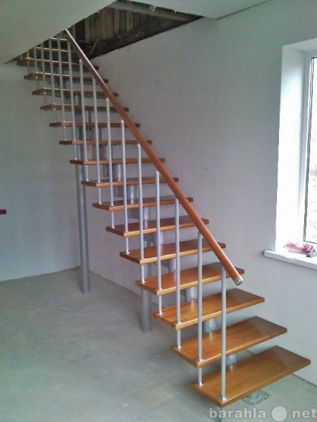 Продам: Металлические лестницы на второй этаж.