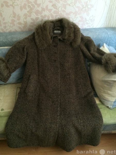 Продам: Продам пальто женское зимнее