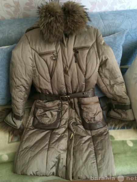 Продам: Продам женское зимнее пальто