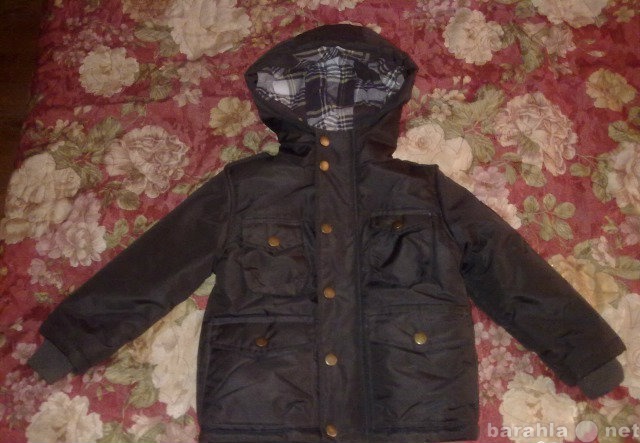 Продам: Куртка Футурино 86 размер