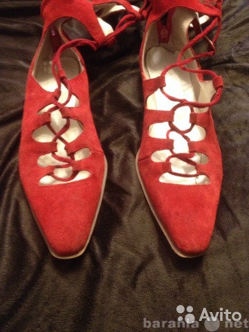 Продам: Женские туфли красные на шнуровке