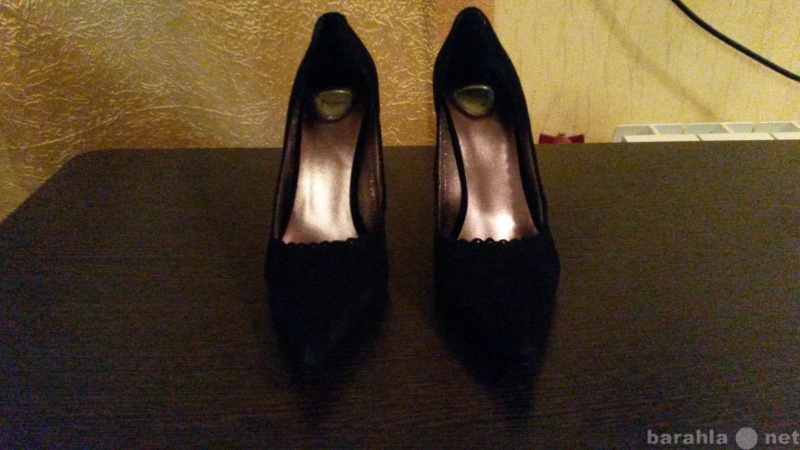 Продам: Туфли замшевые черные