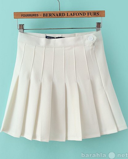 Продам: Белая плиссированная юбка