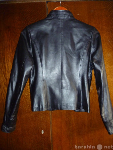 Продам: кожаный пиджак куртка