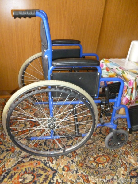 Продам: Кресло-каталка инвалидная с туалетным ус