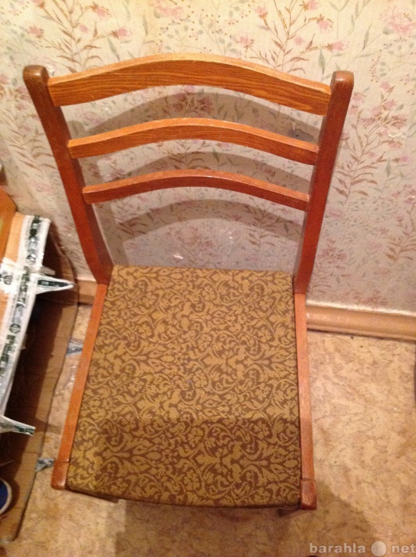 Продам: 3 стула деревянных без сидений.