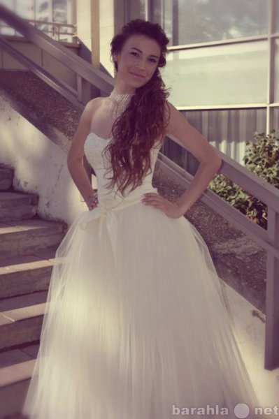 Продам: Свадебное-выпускное платье