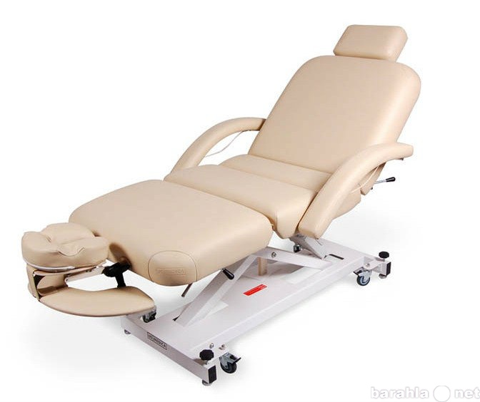 Продам: Стационарный стол для массажа US Medica