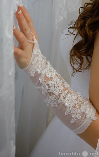 Продам: красивая свадебная шубка,перчатки
