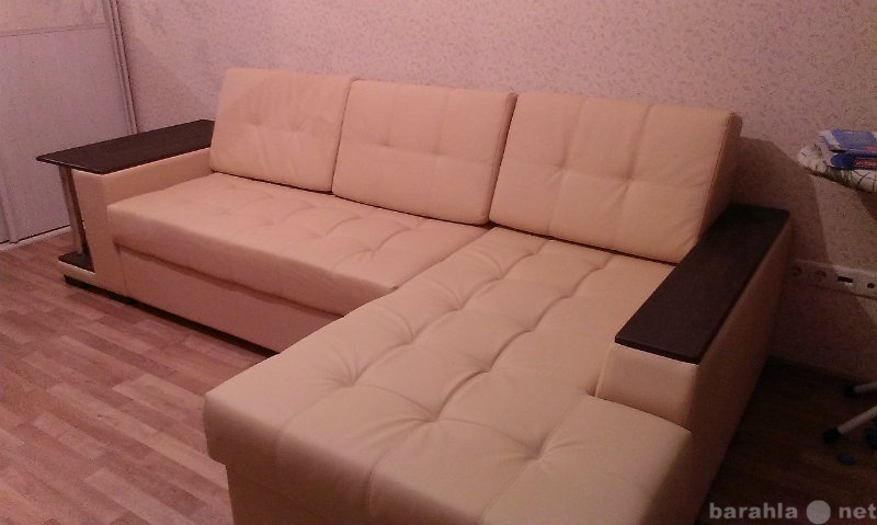 Продам: Угловой диван большой