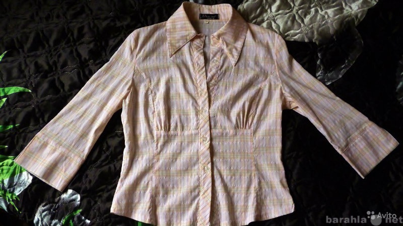 Продам: Блуза приталенная