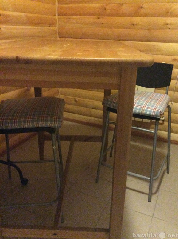 Продам: Стол и стулья