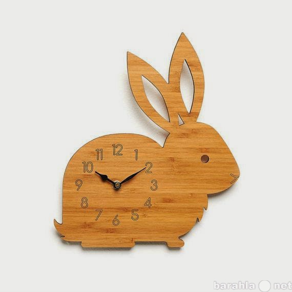 Продам: Часы резные деревянные Кролик