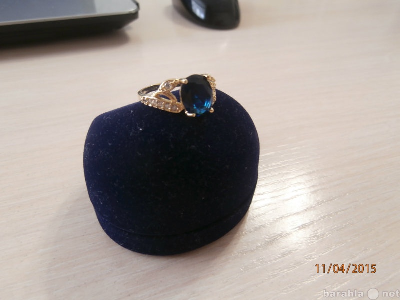 Продам: Кольца позолота с камнями топаз