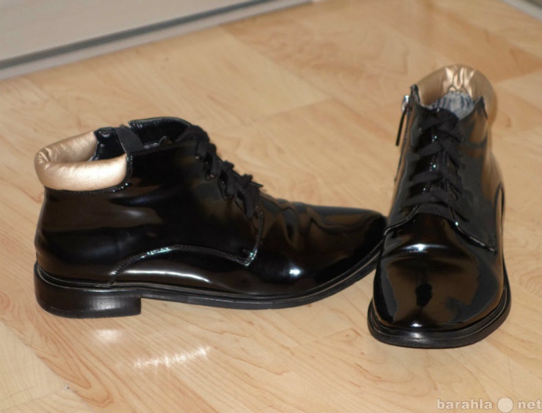 Продам: ботиночки лаковые
