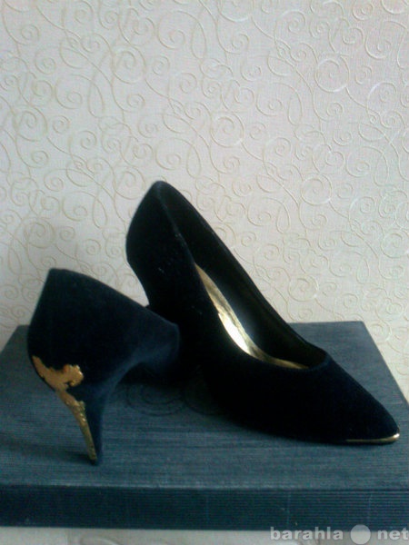 Продам: Туфли женские р.37 черные