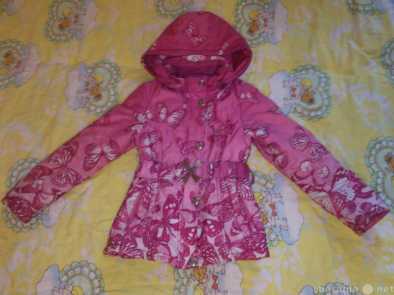 Продам: куртка на девочку весна-осень