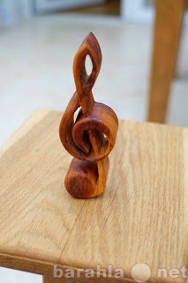 Продам: Скрипичный ключ сувенир резной деревянны