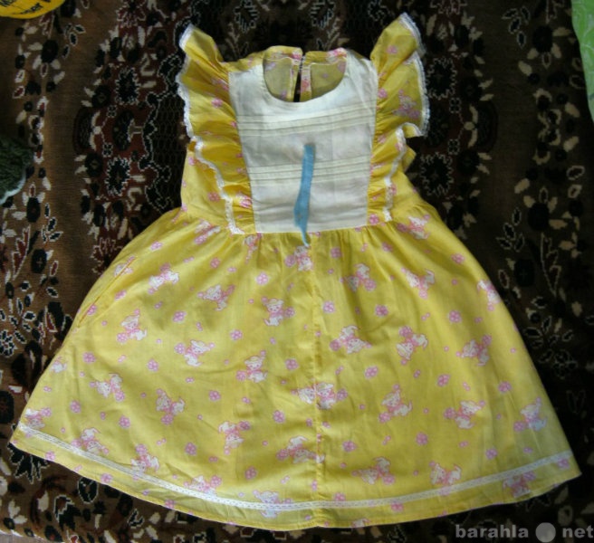 Продам: Детское платье на 4-6 лет