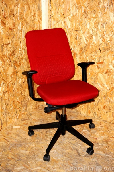Продам: Офисное кресло Steel Case