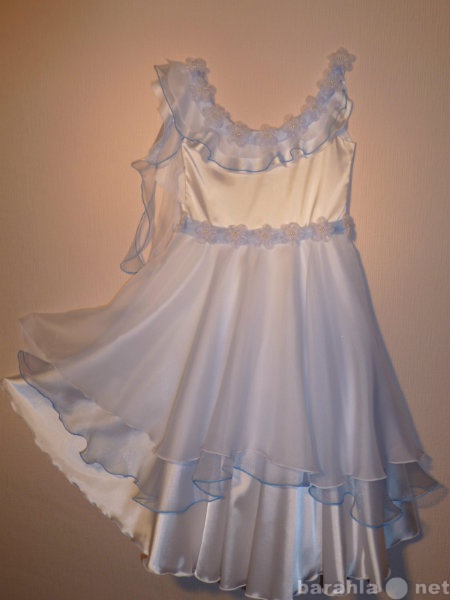 Продам: Платье нарядное для праздника