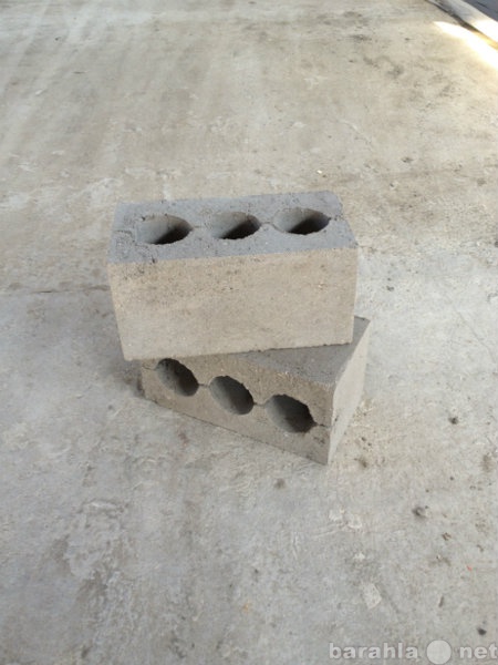 Продам: Блоки бетонные строительные 40х20х20 см