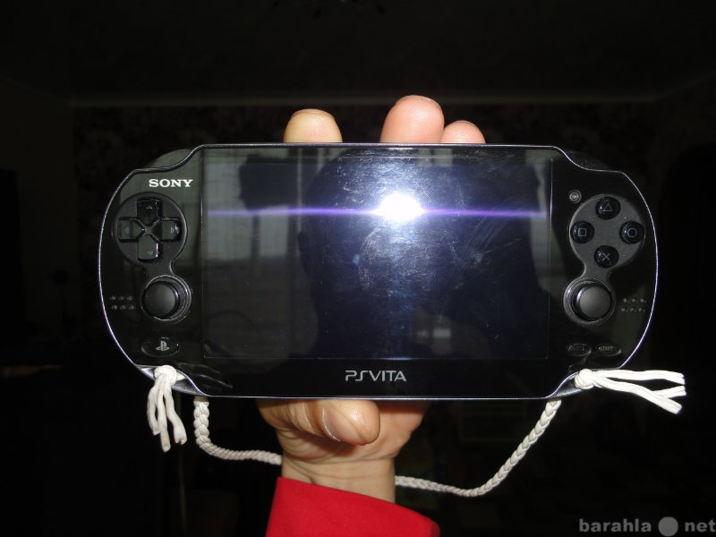 Продам: Игровая консоль PS Vita