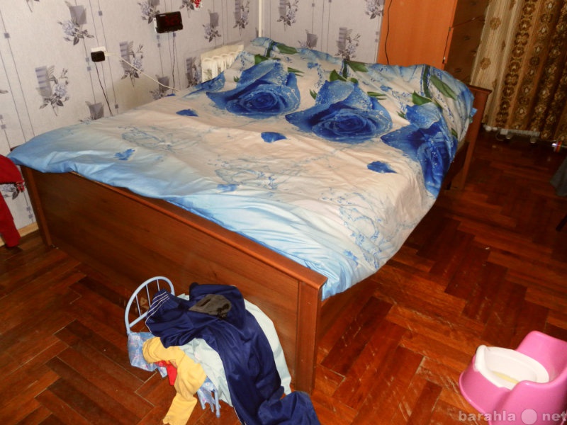 Продам: Кровать двуспальная 2, 09м*1, 73м