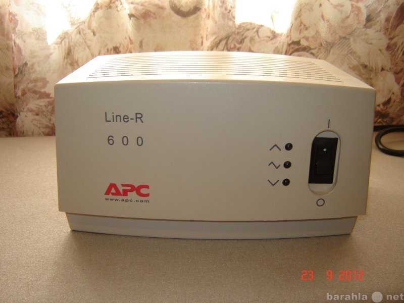 Продам: Стабилизатор напряжения APC Line-R LE600