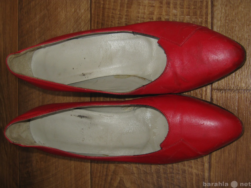 Продам: продам туфли красные