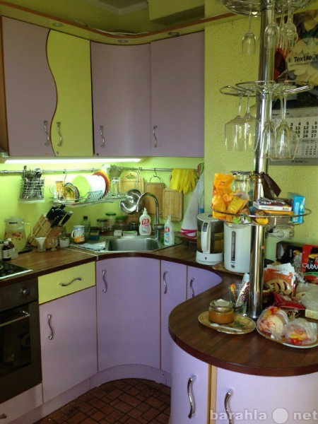 Продам: Кухню с комплектом бытовой техники