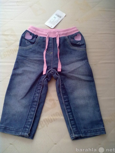 Продам: новые джинсовые брючки для девочки