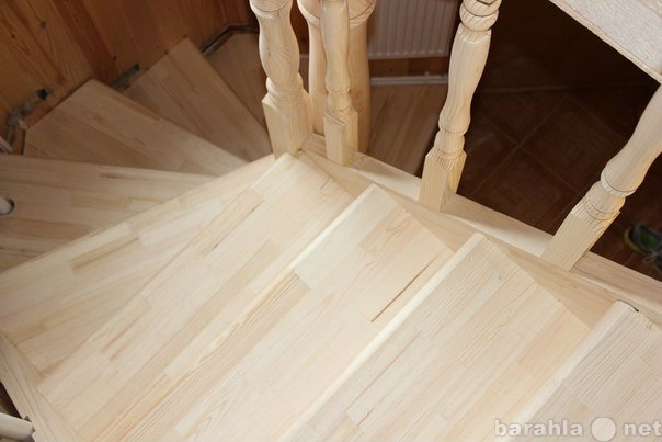 Продам: Деревянные лестницы
