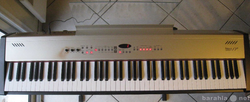 Продам: Цифровое пианино Roland FP-5