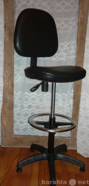 Продам: мебель офисная:стулья, кресла, столы и д