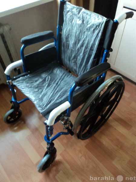 Продам: кресло-коляска для инвалидов новое