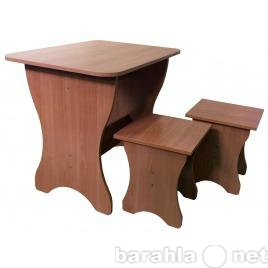 Продам: Стол для кухни с 2-мя табуретами новый.
