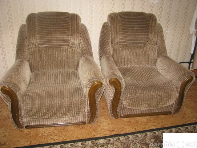 Продам: Продаю 2 мягкие кресла БУ