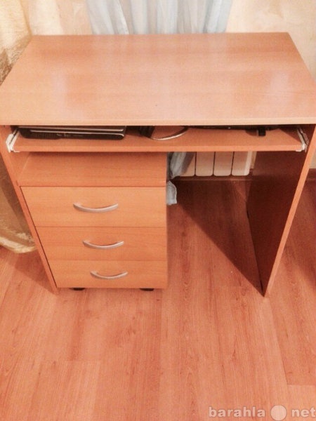 Продам: продается компьютерный-письменный стол