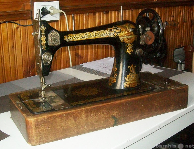 Продам: Швейная машинка