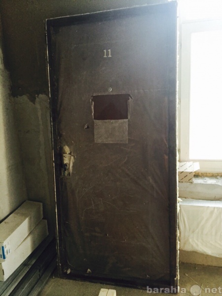 Продам: Входная железная дверь Mult-T-Lock